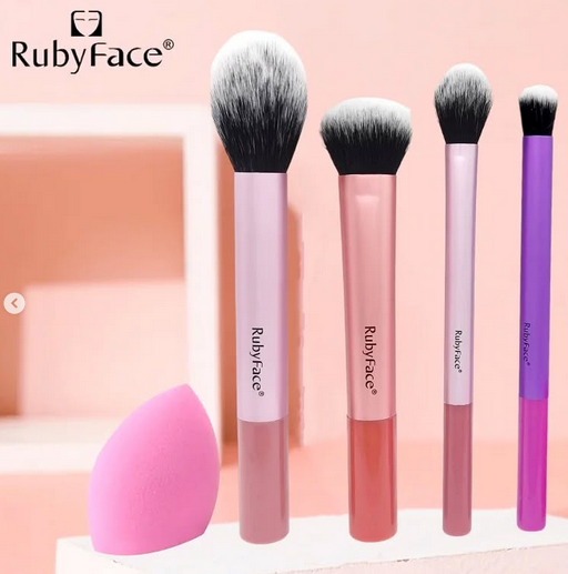 Set de 4 Brochas + Esponja - Ruby Face