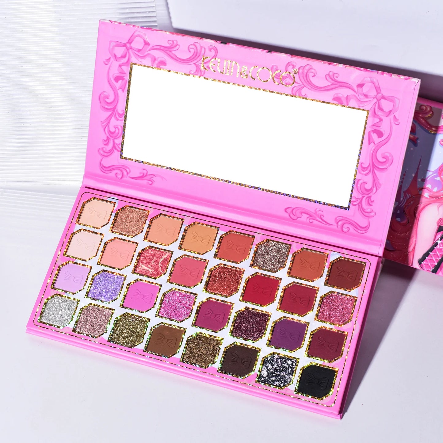 Paleta de Sombras Golden Goddess (32 tonos) - Kevin & Coco