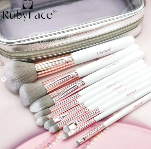 Set de 10 Brochas con Estuche  - Ruby Face